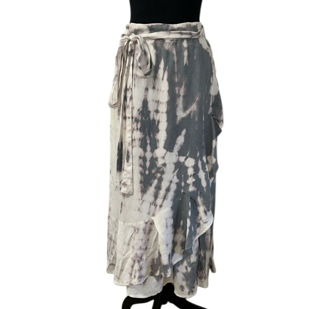 Sim & Sam Tye Dye Wrap Gray & Cream Skirt(Size Medium)